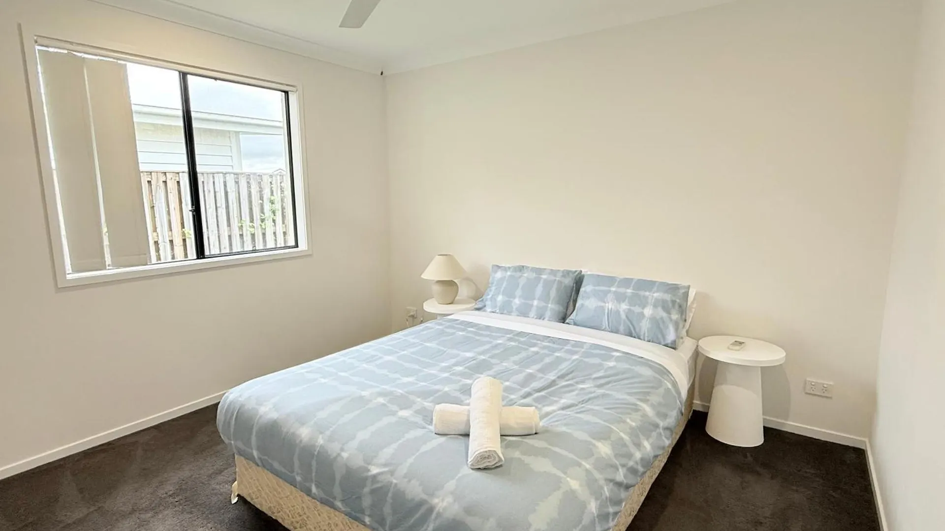 Little Santorini Retreat - Family Home Near Theme Parks Pimpama 0*,  Australia